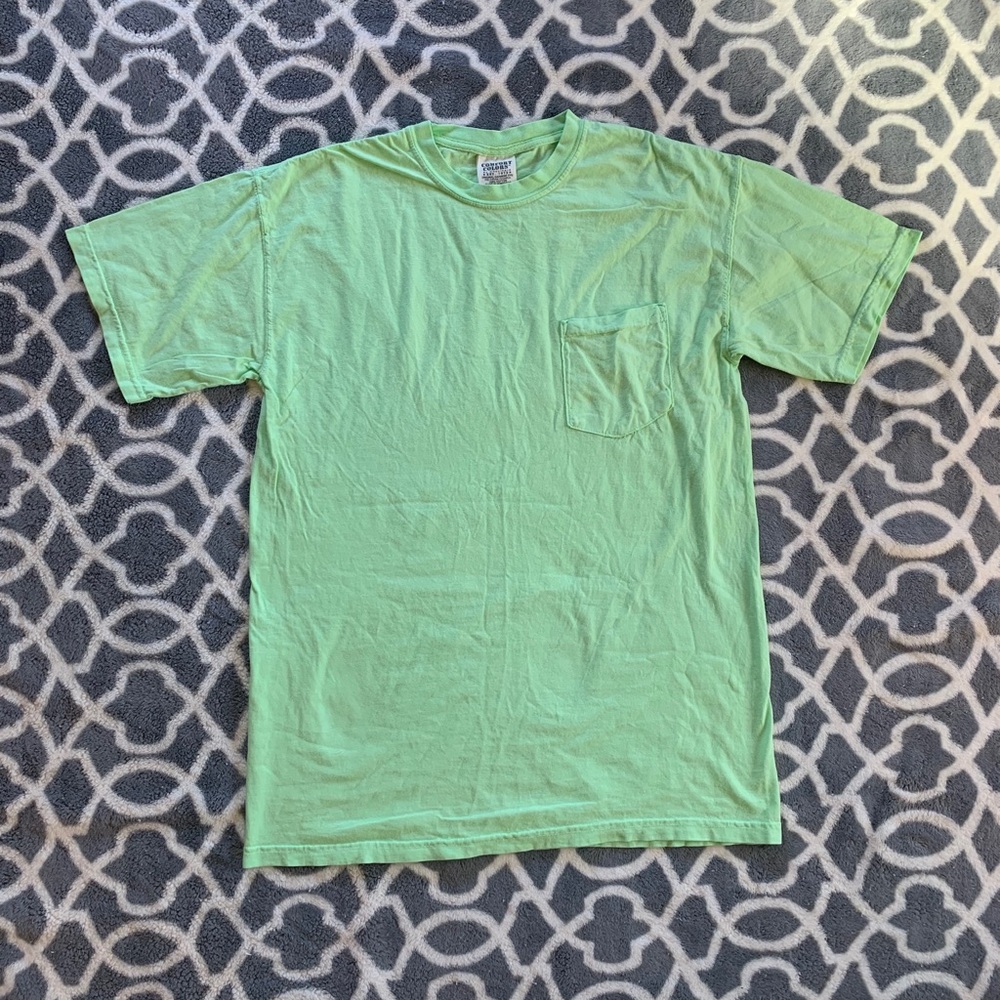 Comfort colors pocket tshirt
